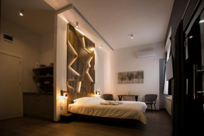 East & West Apartments